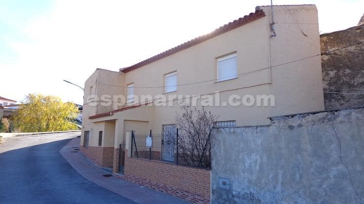 3 slaapkamer Huis te koop in Caniles - € 92.500 (Ref: 8788857)