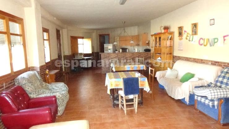 4 soveværelse Finca/Landehus til salg i Caniles - € 130.000 (Ref: 8788858)