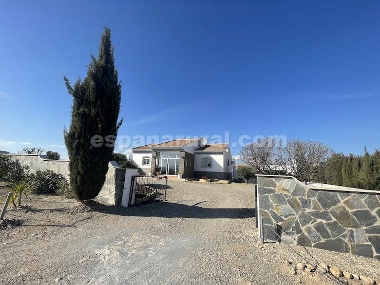 3 slaapkamer Villa te koop in Albox - € 239.000 (Ref: 8803997)