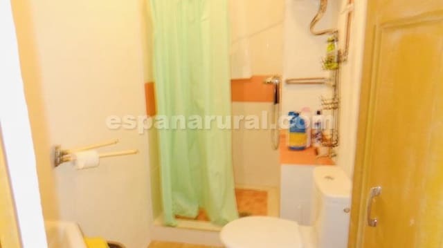 4 soveværelse Finca/Landehus til salg i Baza - € 159.000 (Ref: 8824473)