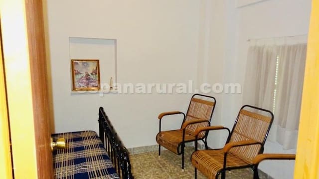 4 soveværelse Finca/Landehus til salg i Baza - € 159.000 (Ref: 8824473)