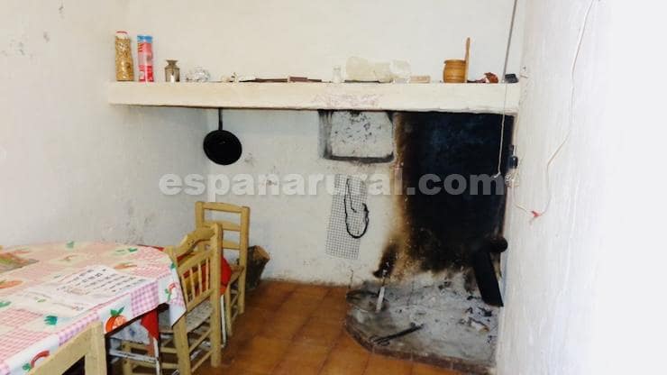 4 soveværelse Finca/Landehus til salg i Baza - € 159.000 (Ref: 8824473)