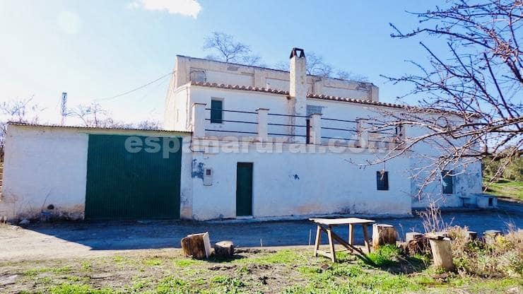 4 soveværelse Finca/Landehus til salg i Baza - € 159.000 (Ref: 8824473)