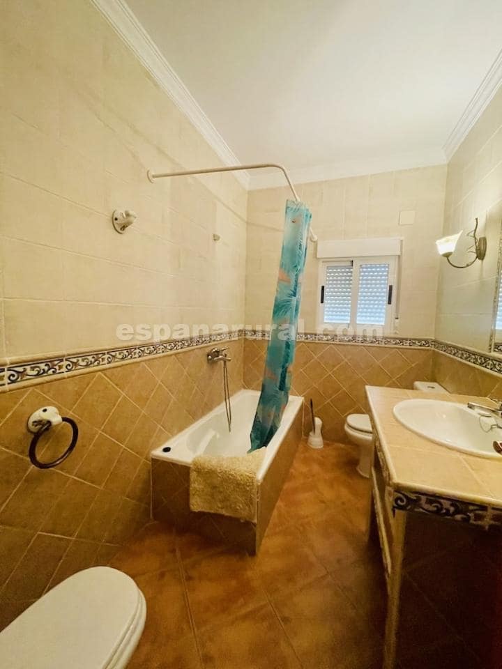 4 bedroom Finca/Country House for sale in Albox - € 129,000 (Ref: 8856789)