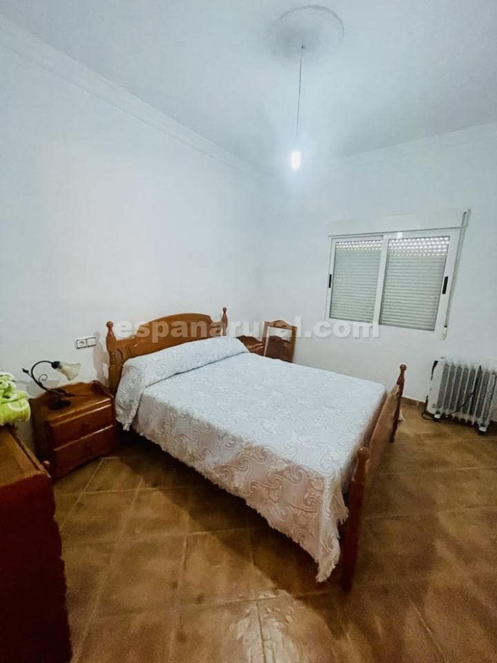 4 bedroom Finca/Country House for sale in Albox - € 129,000 (Ref: 8856789)