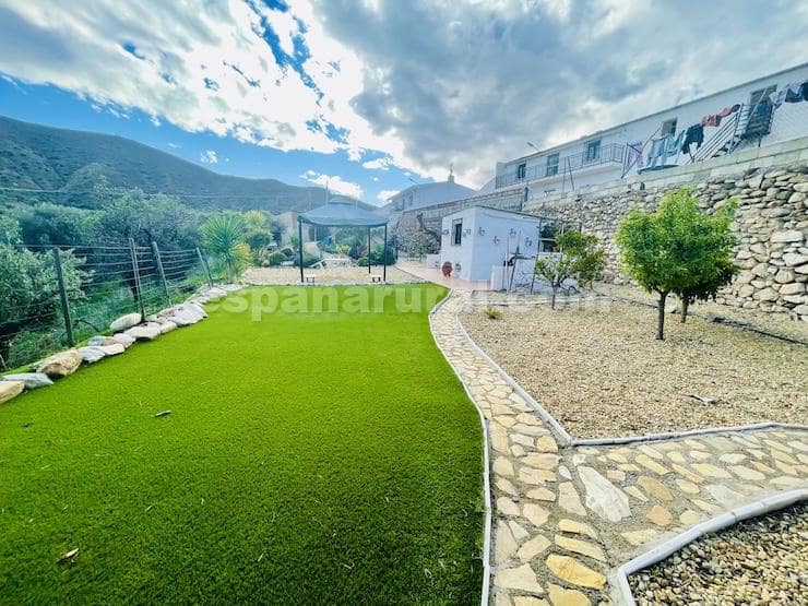 4 soveværelse Finca/Landehus til salg i Arboleas - € 149.999 (Ref: 8864291)