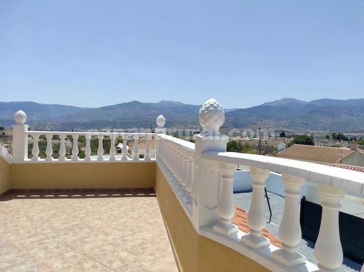 10 slaapkamer Villa te koop in Cela - € 395.000 (Ref: 8873891)