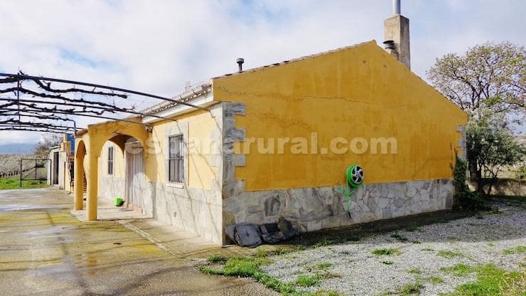 4 soveværelse Villa til salg i Baza med swimmingpool - € 178.000 (Ref: 8887409)