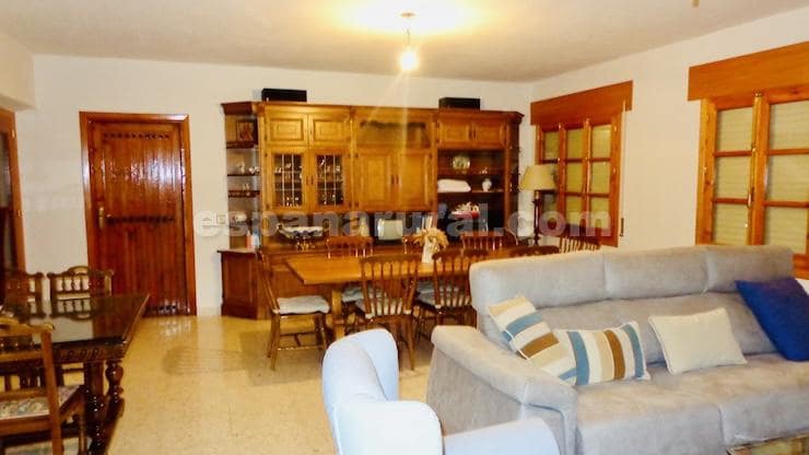 4 soveværelse Villa til salg i Baza med swimmingpool - € 275.000 (Ref: 8887410)