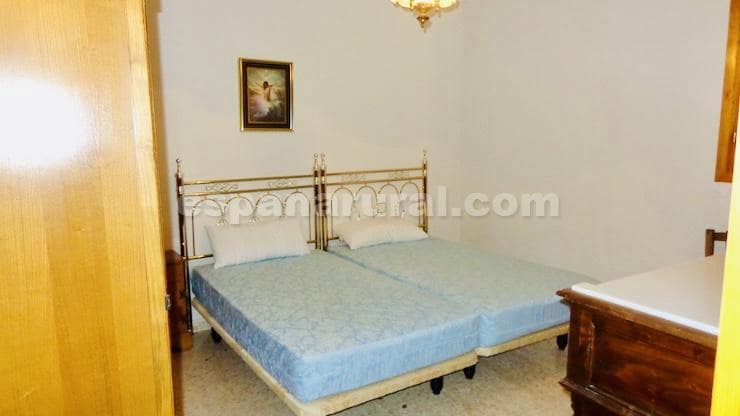 4 soveværelse Villa til salg i Baza med swimmingpool - € 275.000 (Ref: 8887410)