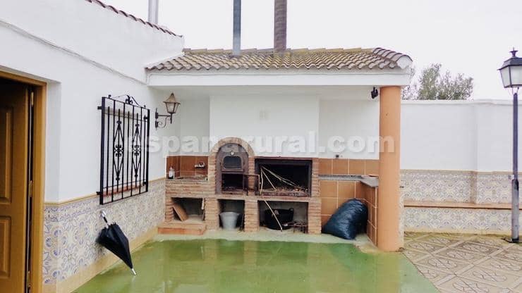 4 soveværelse Villa til salg i Baza med swimmingpool - € 275.000 (Ref: 8887410)