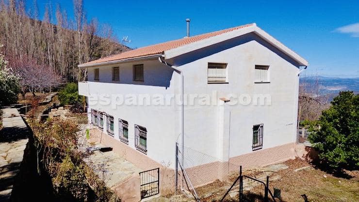 9 soveværelse Finca/Landehus til salg i Sierro - € 210.000 (Ref: 8892028)