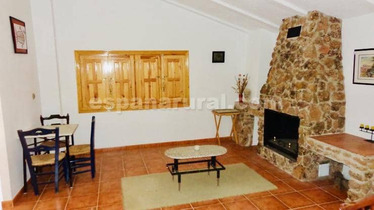 9 soveværelse Finca/Landehus til salg i Sierro - € 210.000 (Ref: 8892028)