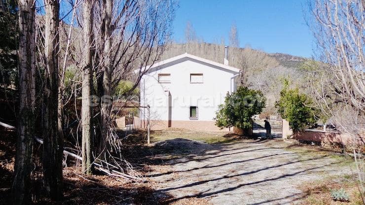 9 soveværelse Finca/Landehus til salg i Sierro - € 210.000 (Ref: 8892028)