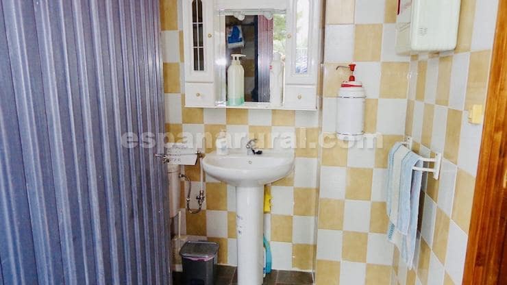 7 soverom Villa til salgs i Baza med svømmebasseng - € 325 000 (Ref: 8936436)