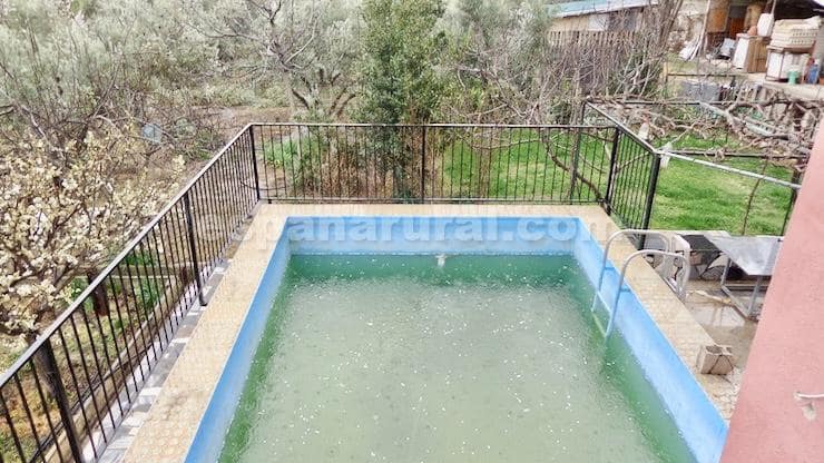 7 soverom Villa til salgs i Baza med svømmebasseng - € 325 000 (Ref: 8936436)