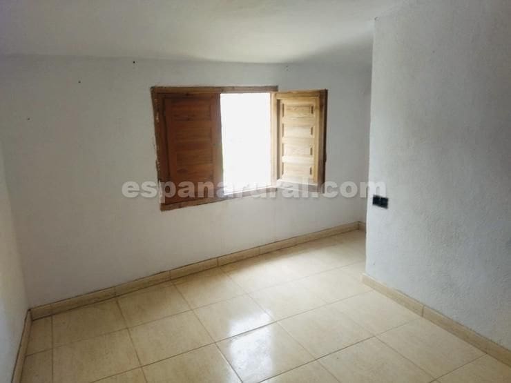 3 slaapkamer Finca/Landhuis te koop in Albox - € 55.000 (Ref: 8969758)