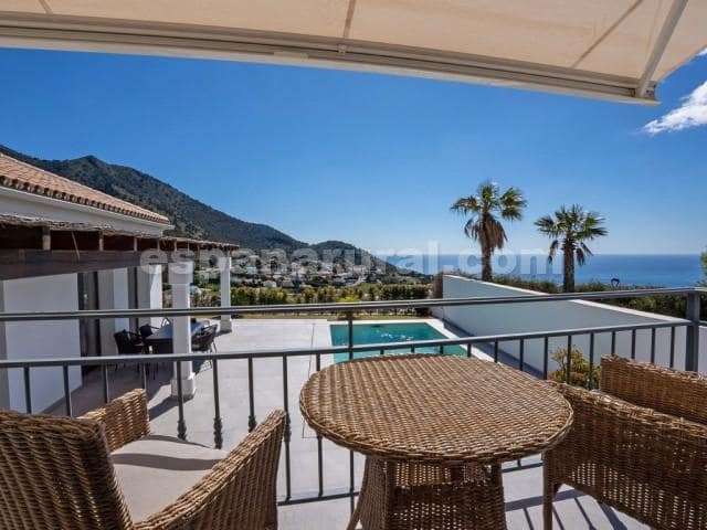4 slaapkamer Villa te koop in Mijas met zwembad - € 1.350.000 (Ref: 9002667)