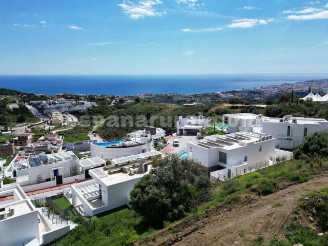 4 slaapkamer Villa te koop in Mijas met zwembad - € 1.350.000 (Ref: 9002667)