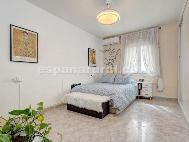 5 slaapkamer Appartement te koop in Malaga stad - € 639.000 (Ref: 9002668)