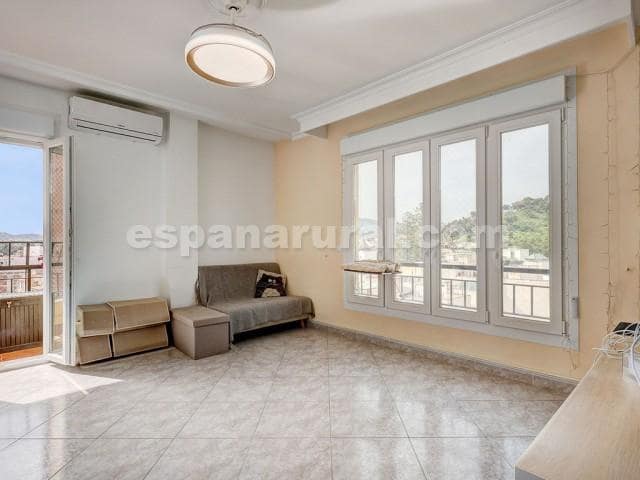 5 slaapkamer Appartement te koop in Malaga stad - € 639.000 (Ref: 9002668)