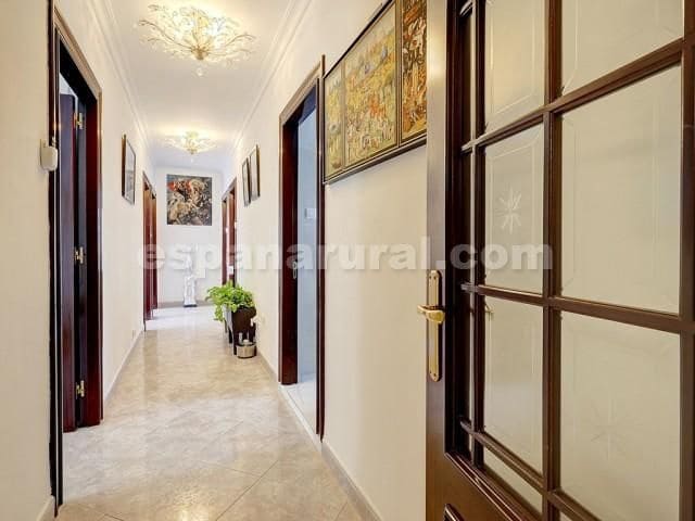5 slaapkamer Appartement te koop in Malaga stad - € 639.000 (Ref: 9002668)