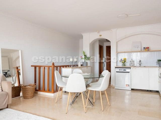 4 makuuhuone Huoneisto myytävänä paikassa Fuengirola - 425 000 € (Ref: 9002671)