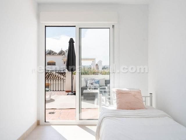 4 makuuhuone Huoneisto myytävänä paikassa Fuengirola - 425 000 € (Ref: 9002671)