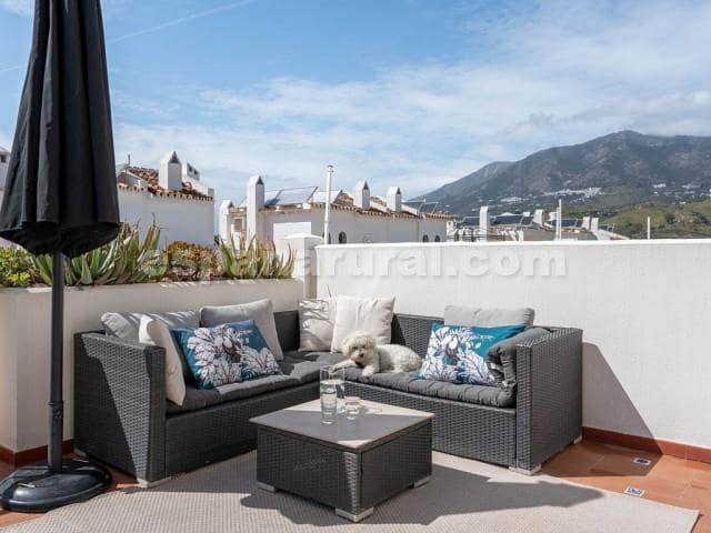 4 makuuhuone Huoneisto myytävänä paikassa Fuengirola - 425 000 € (Ref: 9002671)