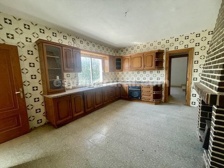 6 slaapkamer Villa te koop in Albox met zwembad - € 220.000 (Ref: 9109974)