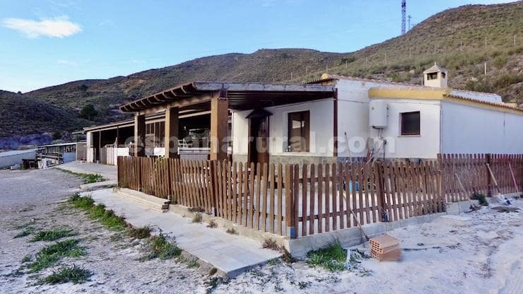 2 soveværelse Virksomhed til salg i Cantoria - € 339.000 (Ref: 9115690)