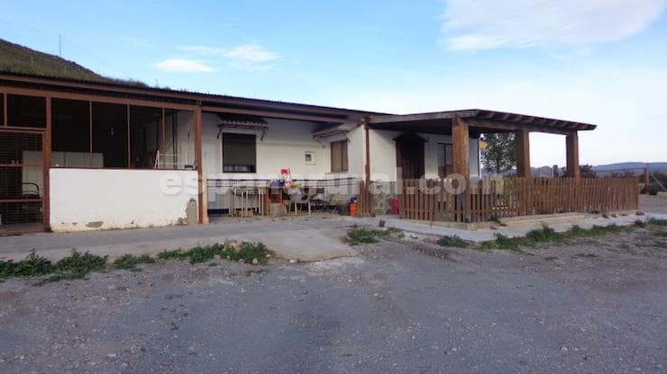 2 soveværelse Virksomhed til salg i Cantoria - € 339.000 (Ref: 9115690)