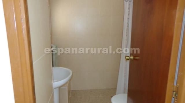 3 slaapkamer Finca/Landhuis te koop in Albox - € 56.000 (Ref: 9115692)