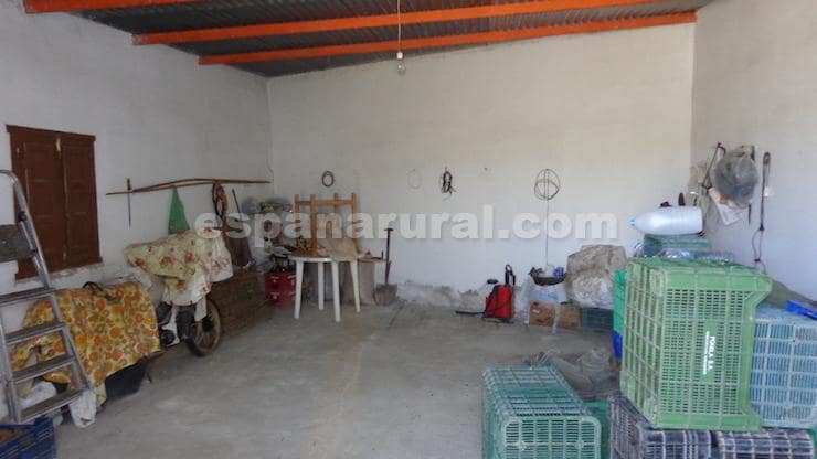 3 slaapkamer Finca/Landhuis te koop in Albox - € 56.000 (Ref: 9115692)