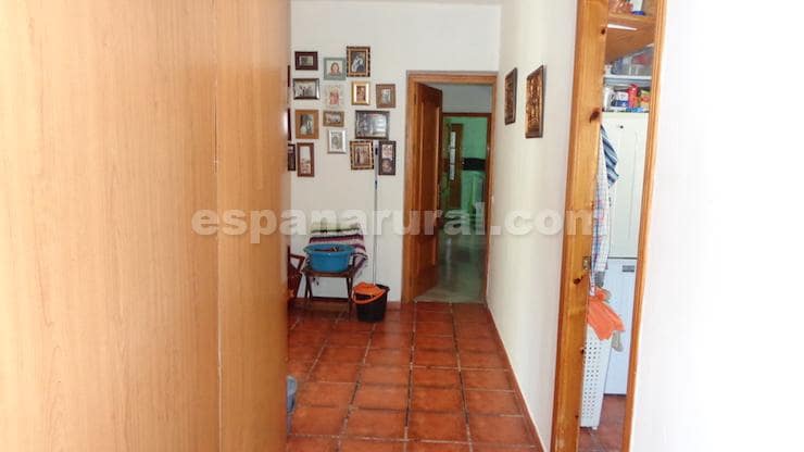 4 soveværelse Finca/Landehus til salg i Cela med swimmingpool - € 370.000 (Ref: 9300354)