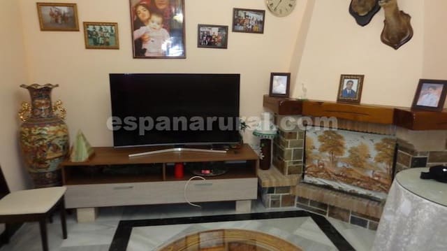 4 soveværelse Finca/Landehus til salg i Cela, Lúcar med swimmingpool - € 370.000 (Ref: 9300354)