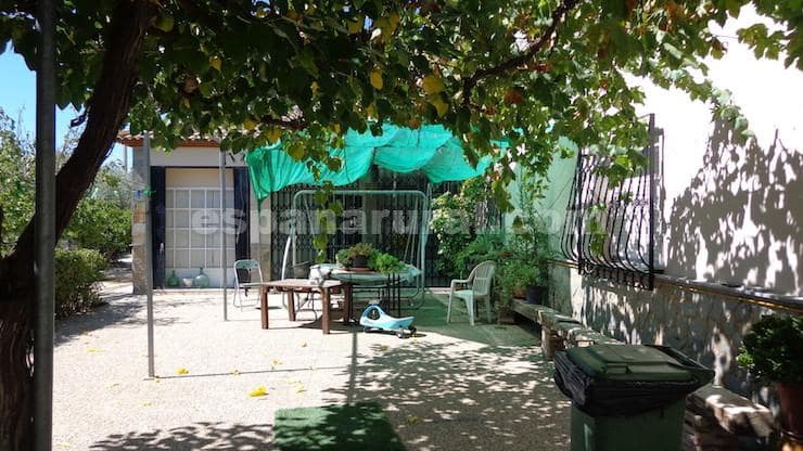 4 soveværelse Finca/Landehus til salg i Cela med swimmingpool - € 370.000 (Ref: 9300354)