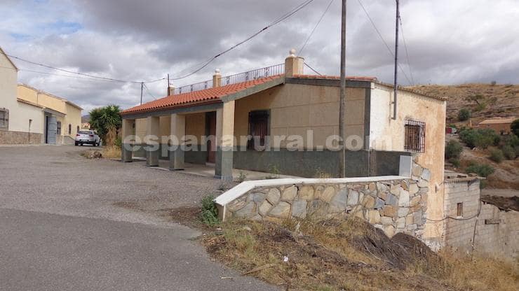 6 bedroom Finca/Country House for sale in Albox - € 150,000 (Ref: 9300356)
