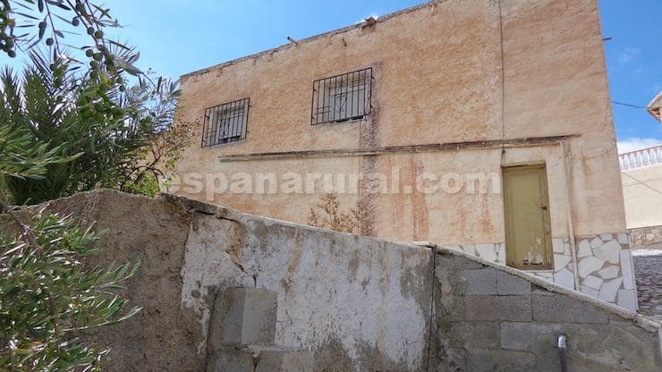 6 bedroom Finca/Country House for sale in Albox - € 150,000 (Ref: 9300356)