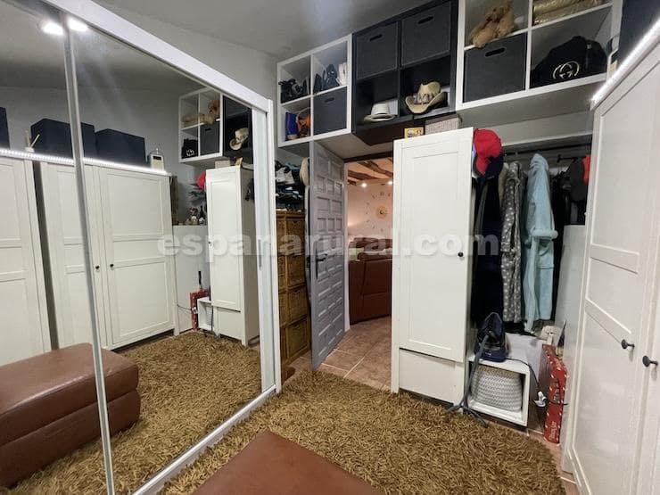 5 soveværelse Finca/Landehus til salg i Oria med swimmingpool - € 154.995 (Ref: 9312213)