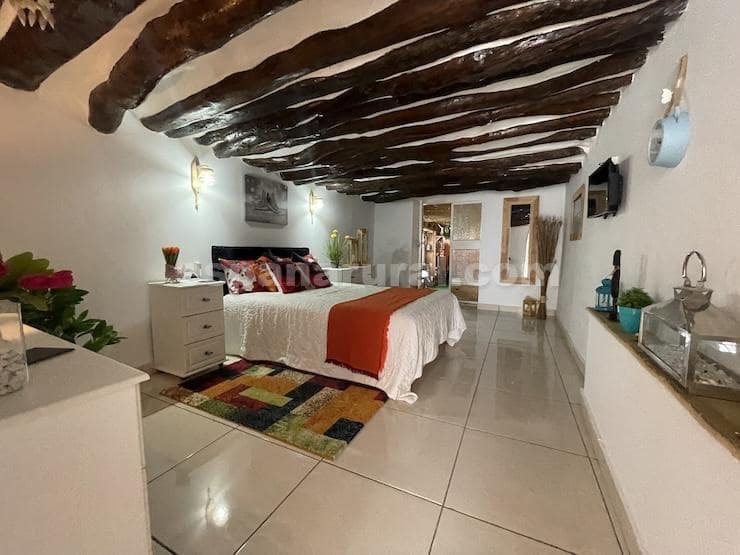 5 soveværelse Finca/Landehus til salg i Oria med swimmingpool - € 154.995 (Ref: 9312213)