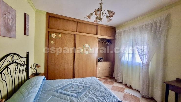 4 bedroom Townhouse for sale in Tijola - € 57,000 (Ref: 9325842)