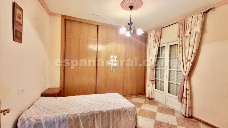 4 bedroom Townhouse for sale in Tijola - € 57,000 (Ref: 9325842)