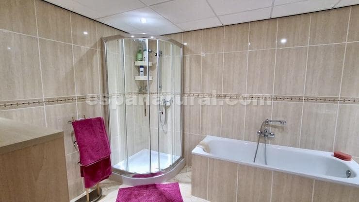 4 bedroom Finca/Country House for sale in Seron - € 160,000 (Ref: 9329986)