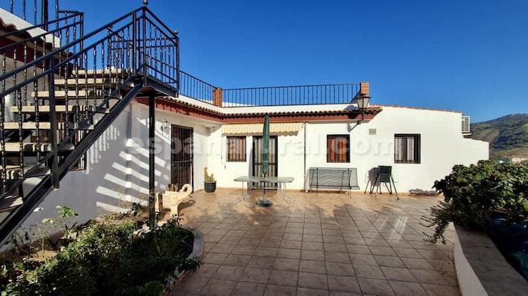 4 bedroom Finca/Country House for sale in Seron - € 160,000 (Ref: 9329986)