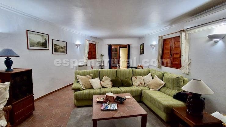 4 bedroom Finca/Country House for sale in Seron - € 160,000 (Ref: 9329986)