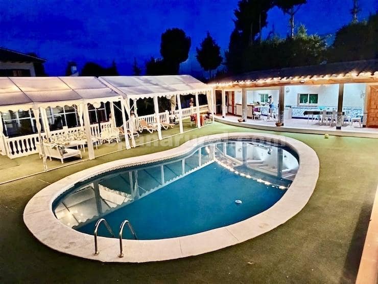 5 quarto Moradia para venda em Cullar com piscina - 360 000 € (Ref: 9355375)