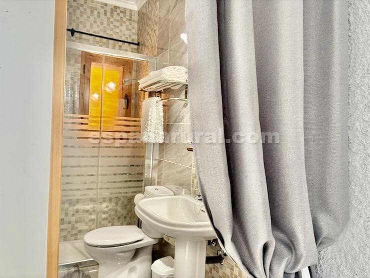 5 quarto Moradia para venda em Cullar com piscina - 360 000 € (Ref: 9355375)