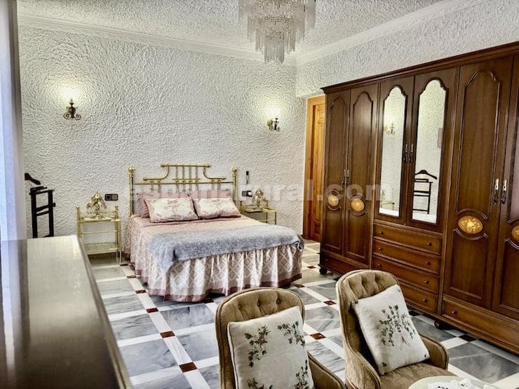 5 quarto Moradia para venda em Cullar com piscina - 360 000 € (Ref: 9355375)