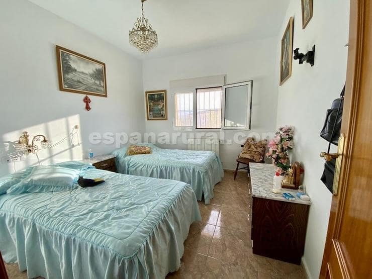 6 soveværelse Finca/Landehus til salg i El Hijate - € 175.000 (Ref: 9378574)